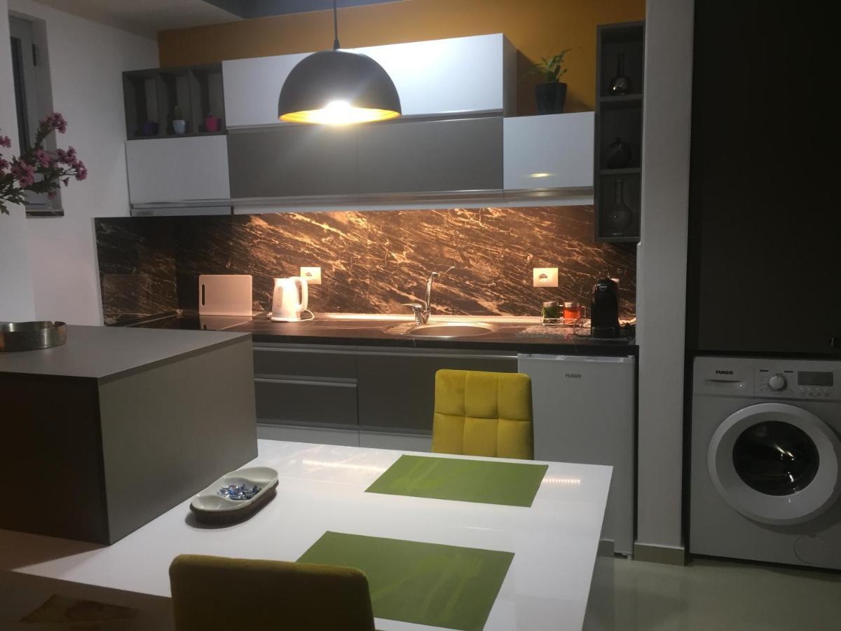 Best Apartment Pogradec Eksteriør billede