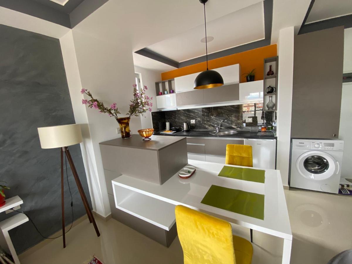 Best Apartment Pogradec Eksteriør billede