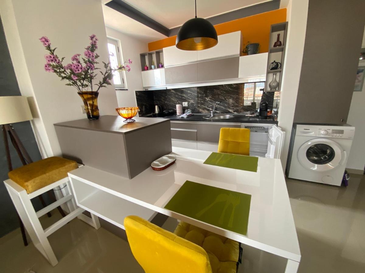 Best Apartment Pogradec Eksteriør billede
